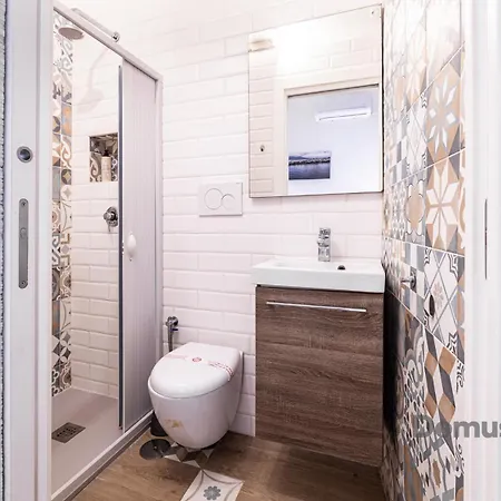 Homestay Domus Mattei Al Duomo By Domusextra Naples