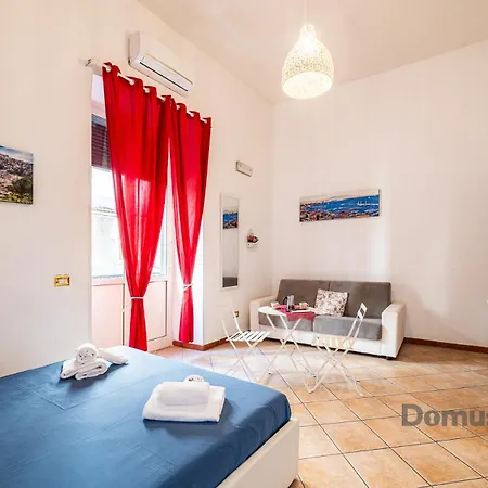 Ubytování v soukromí Domus Mattei Al Duomo By Domusextra Neapol