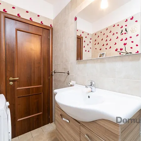 Domus Mattei Al Duomo By Domusextra * Neapol