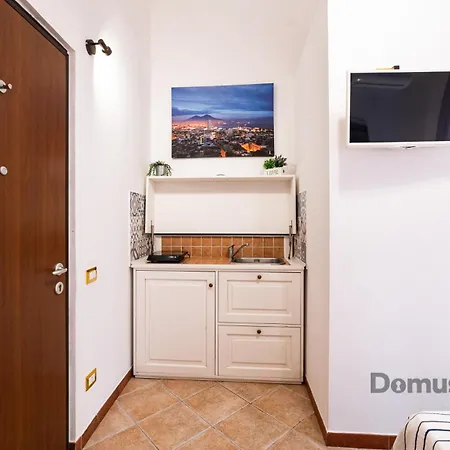 Domus Mattei Al Duomo By Domusextra Neapol